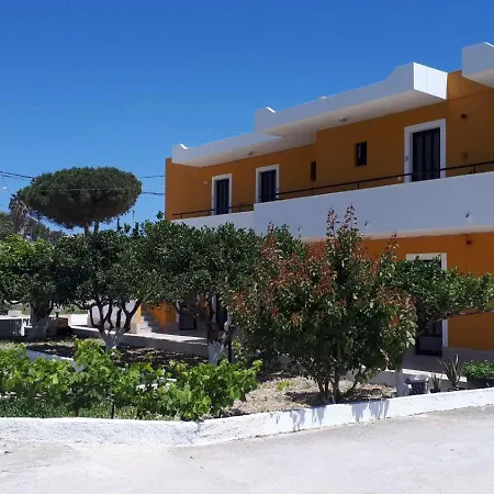 Manolis Studios-3
